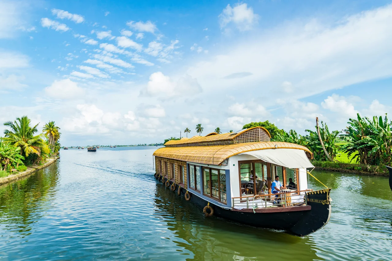 Family Kerala Discovery